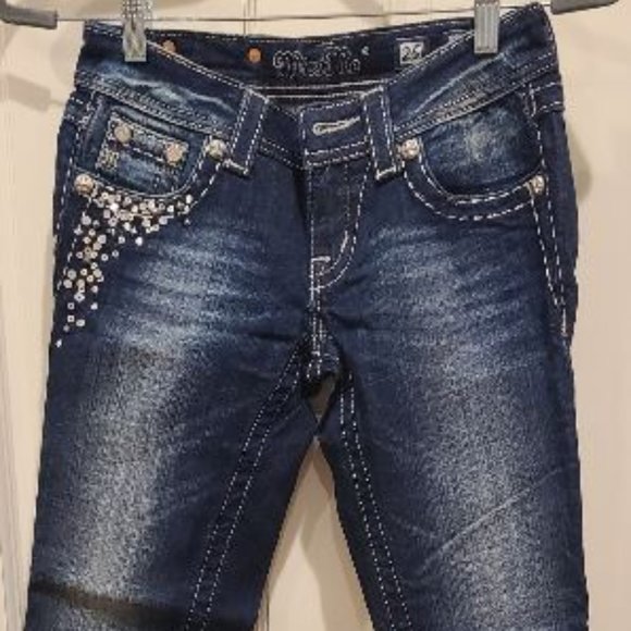 NWOT Miss Me Embellished Jean Capris in Size 25 - Picture 1 of 10